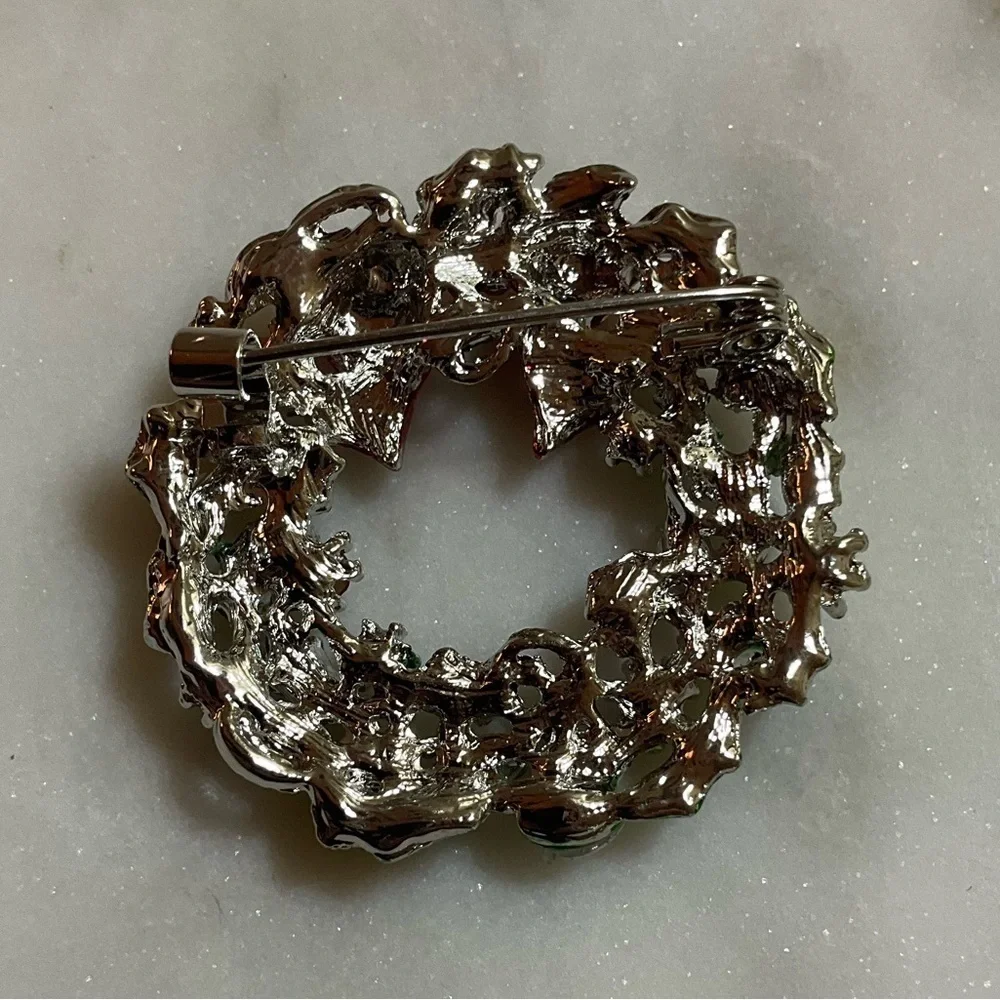 Christmas Wreath Brooch